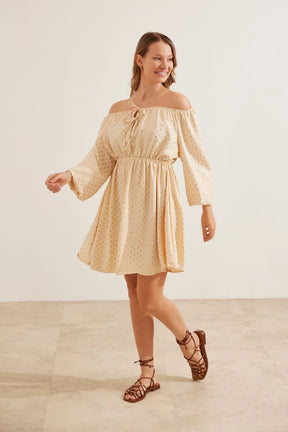 VESTIDO GESTANTE E AMAMENTAÇÃO CURTO FLUÍDO COM DECOTE REGULÁVEL